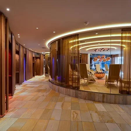Trofana Royal 5 5*